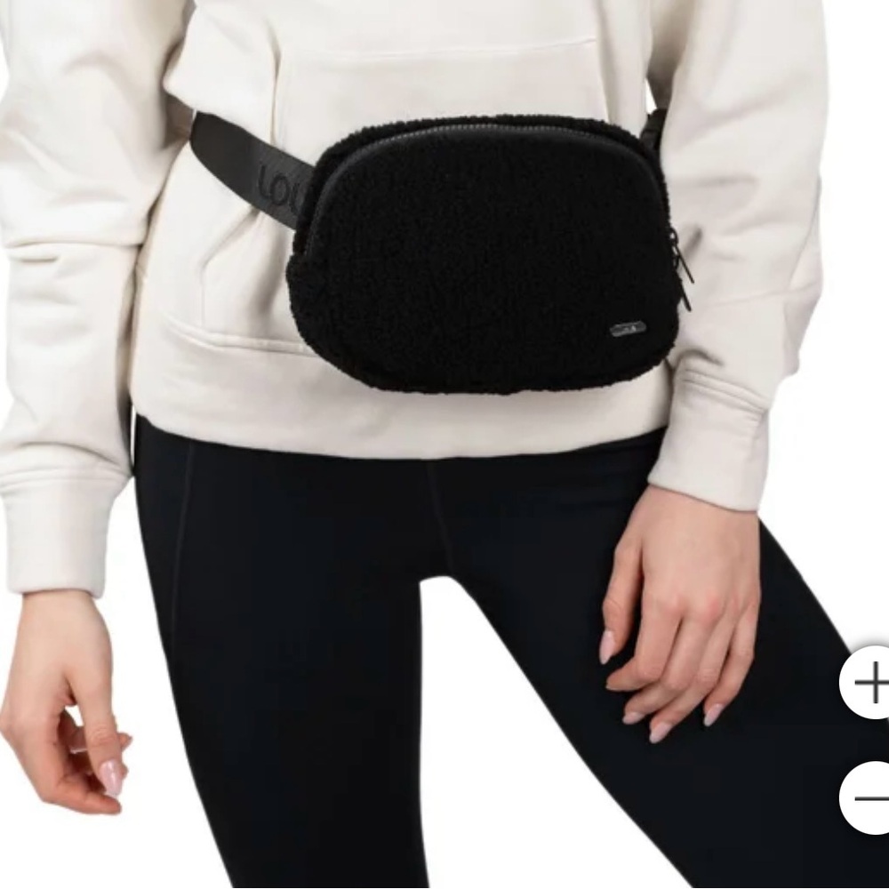 🆕 Black Fleece Belt Bag